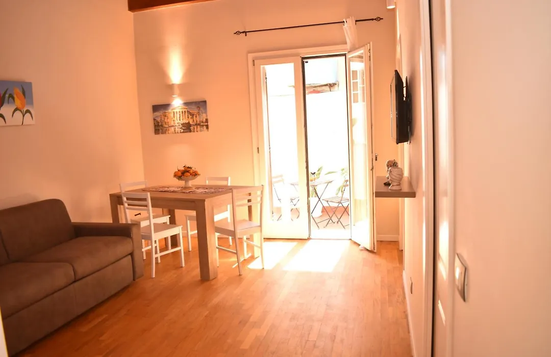 Kanat Apartment-1