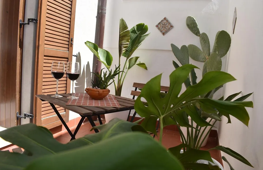 Kanat Apartment-1